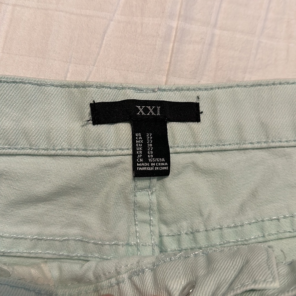 Shorts - Picture 5 of 5